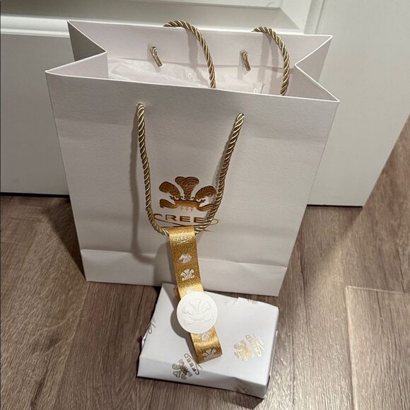 Creed Other - Creed Luxury White and Gold Bag with tissue paper